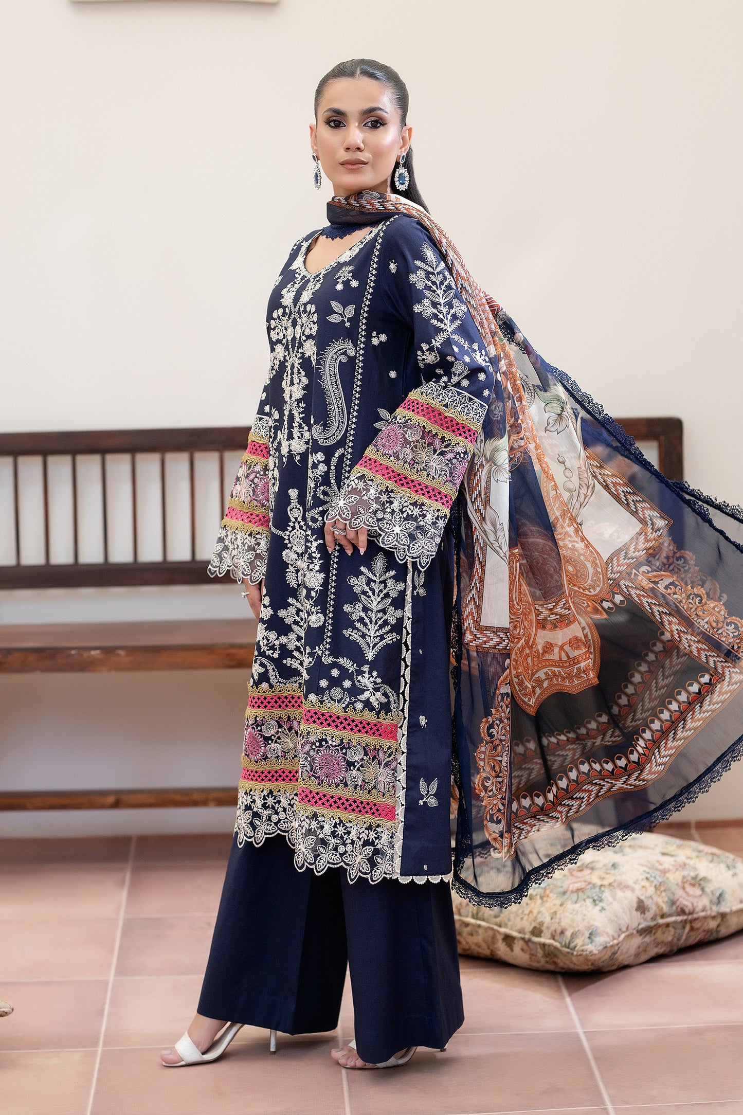 Nisha (Stitched)
